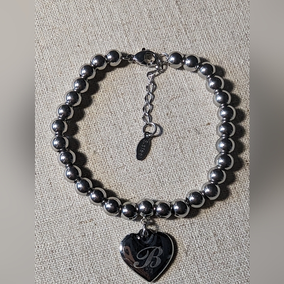 Silver beads Bracelet with "B" Heart Pendant - Picture 5 of 6